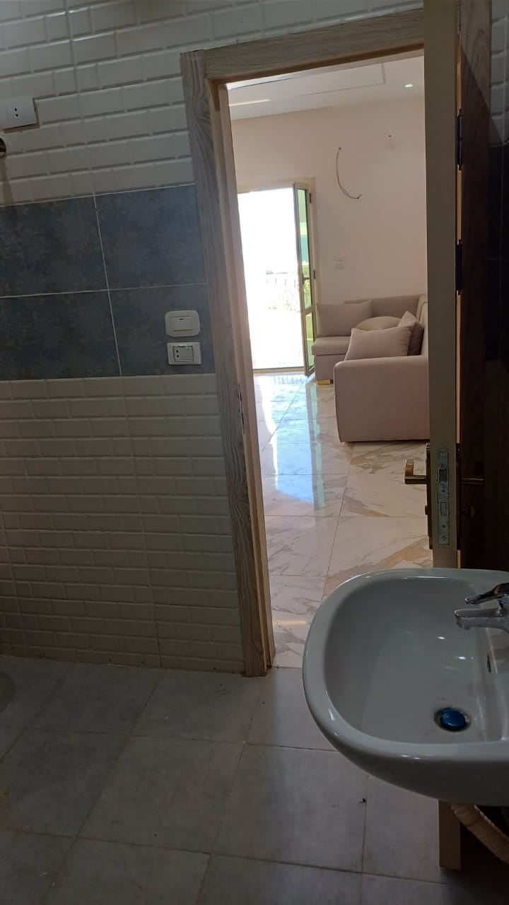 1500 2-Zimmer-Wohnung mit Meerblick und Pool in Arabia, Hurghada